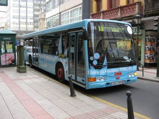 Poder&aacute; saberse canto tarda en chegar o bus &aacute; parada. Flickr: Gustavo Fari&ntilde;a