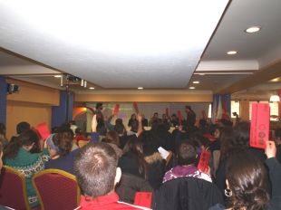 Un momento da votaci&oacute;n