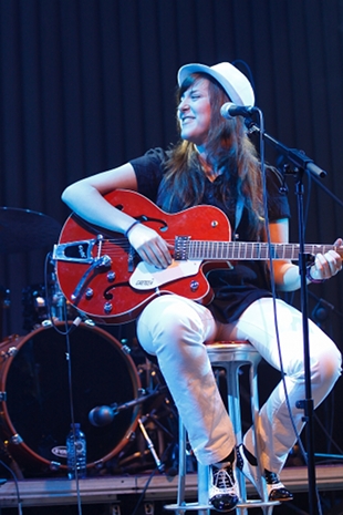 Varias actuaci&oacute;ns do grupo