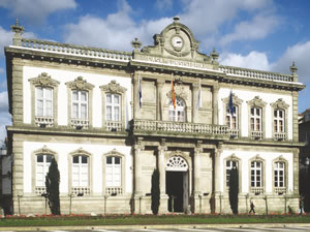 Os concellos denuncian que as s&uacute;as contas xa est&aacute;n, de por si, afogadas / Imaxe: Concello de Pontevedra