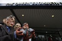 Manifestantes contrarios &aacute; invasi&oacute;n