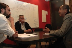 Un intre da entrevista, na redacci&oacute;n de Vieiros