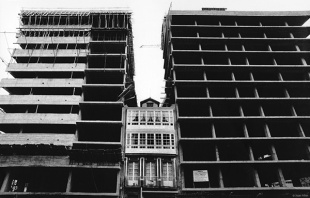 Praza de Pontevedra - A Coru&ntilde;a, 1981 / Imaxe: Xo&aacute;n Pi&ntilde;&oacute;n