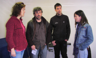 Membros de MpB minutos antes da s&uacute;a comparecencia