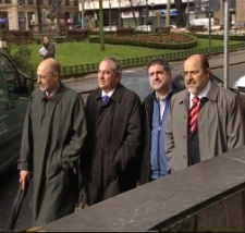 Comisi&oacute;n negociadora do PSE, na s&uacute;a visita &aacute; sede do PNV