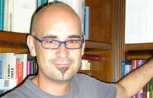 O escritor vigu&eacute;s Francisco Castro