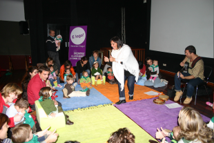 Ux&iacute;a Senlle en Boiro durante un dos Encontros