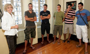 A secretaria xeral de Deporte da Generalitat, Anna Prunna, con membros da selecci&oacute;n catal&aacute;