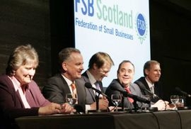 Alex Salmond (segundo pola dereita) nunha xuntanza do FSB escoc&eacute;s
