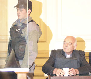 O capel&aacute;n participou activamente na represi&oacute;n militar