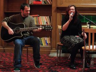 Mar&iacute;a do Cebreiro en Gales