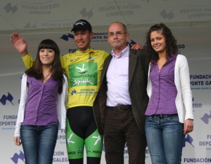 Enrique Salgueiro mant&eacute;nse como l&iacute;der da carreira