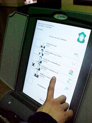 O voto electr&oacute;nico xa foi posto en pr&aacute;ctica en Arxentina