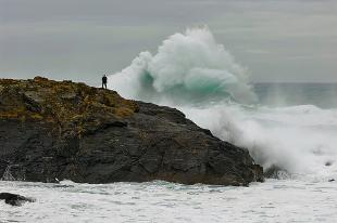 No mar rex&iacute;stranse ondas de at&eacute; seis metros (Flickr: Marcos Rodr&iacute;guez)