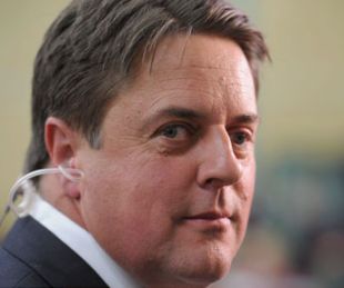 O l&iacute;der do xen&oacute;fobo BNP, Nick Griffin, non foi quen de conseguir ser electo no seu distrito londiniense, en Barking