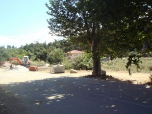 Daban sombra a uns chal&eacute;s en construci&oacute;n