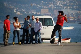 Mentres, a LNB segue. A pasada semana houbo xornada de liga na Conferencia Sur, en Moa&ntilde;a (na imaxe)