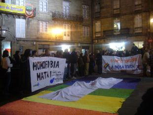 A concentraci&oacute;n desenvolveuse, primeiro, na praza do Toural, e logo mudou para a de Cervantes