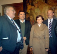 Evaristo Oro&ntilde;a, nunha imaxe de arquivo, coa conselleira de Sanidade  / Foto: espaexterior.com