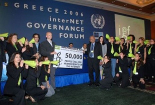 Unha imaxe do foro do ano pasado, onde os activistas de Amnist&iacute;a Internacional promocionaban unha nova p&aacute;xina sobre os dereitos humanos na rede