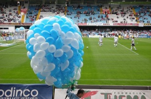 Bala&iacute;dos semi-baleiro / Flickr: alfonso_fontan