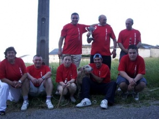 O equipo ga&ntilde;ador, o San Cosme, e o Perico da LNB