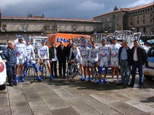 O KGZ no GP Paredes Rota dos M&oacute;veis, na s&uacute;a sa&iacute;da dende Compostela