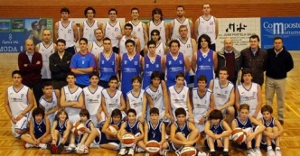 O equipo ao completo, con todas as categor&iacute;as