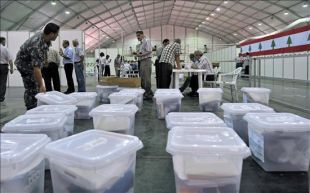 No caso de que un dos candidatos non consiga o 50% dos votos m&aacute;is un, haber&aacute; que ir a unha segunda volta entre os dous m&aacute;is votados