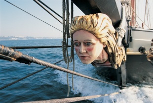 A proa de La Recouvrance, a goleta que veu de visita dende Brest, convidando a Galiza para a maior festa do mar da Breta&ntilde;a, a celebrar o ano que v&eacute;n