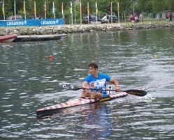 Perucho remando s&oacute; no Campionato Estatal