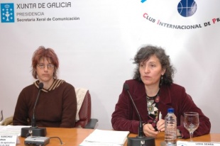 Charo Su&aacute;rez Parga e Lidia Senra na conferencia de prensa