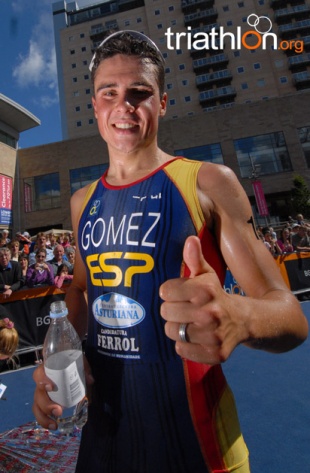 G&oacute;mez Noya, este ano suando en Salford, nunha proba da Copa do Mundo