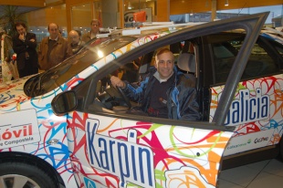 Metido no autom&oacute;bil do equipo