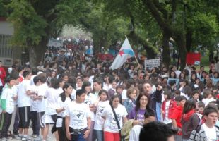 Formaron unha incontrol&aacute;bel masa multicolor