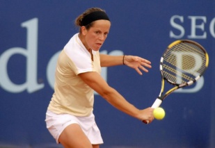 Lourdes Dom&iacute;nguez, un dos partidos da Copa Colsanitas