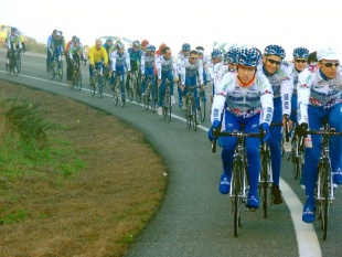 No adestramento deste domingo, de Vigo &aacute; Guarda, acompa&ntilde;ados de cicloturistas