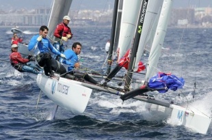Ech&aacute;varri e Paz, a bordo do seu clase tornado