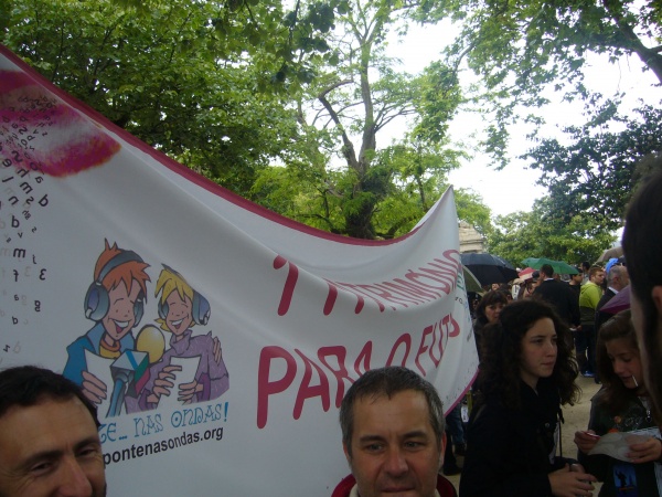 A manifestaci&oacute;n, a piques de sa&iacute;r da Alameda