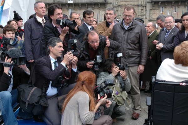 Os medios de comunicaci&oacute;n seguiron con moita expectaci&oacute;n a xornada