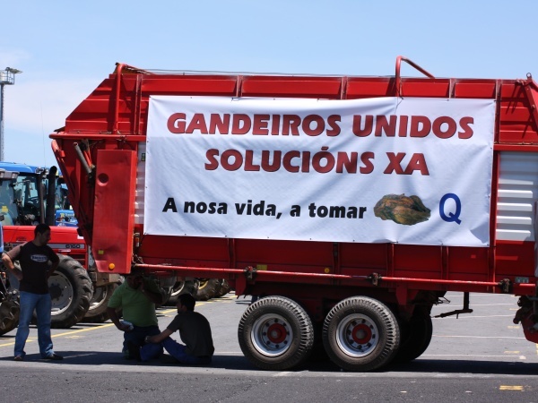 A tractorada en Salgueiri&ntilde;os
